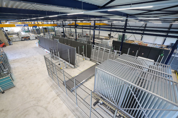 © Buys Glas; LiSEC cutting lines and buffer system