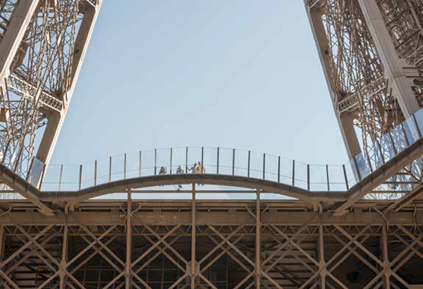 The Eiffel Tower delivers even greater views thanks to SentryGlas® equipped glass floors and balustrades. Image © Bellapart