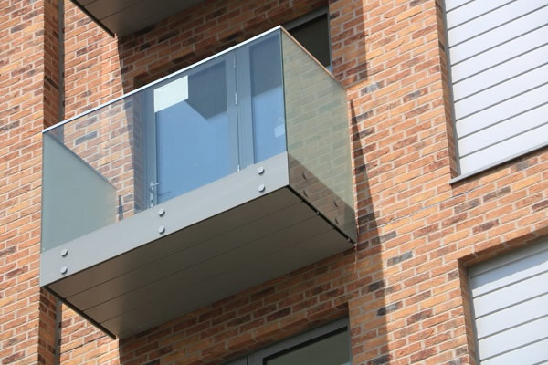 Starring Role for Sapphire’s Glide-On balconies in Elstree