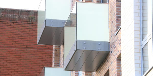 Starring Role for Sapphire’s Glide-On balconies in Elstree