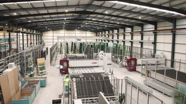 VITROCHAVES presents the new fully automatic LiSEC production line
