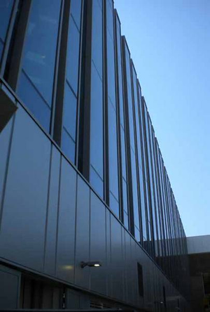 In addition to the roofing elements, Trosifol® Sound Control PVB also proved critical to the outstanding performance of the façade. Image © AZA Corp