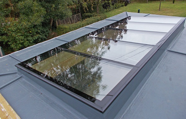 Modular rooflights create a spectacular glass ceiling