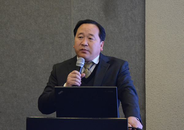 Technical Manager of Environment Protection Business Unit of NorthGlass Fan Corporation Zhang Bing'an