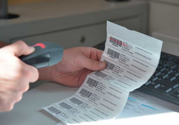 Paperless production: The barcode label contains all the information required for production.