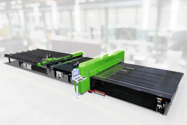 The ProLam Neo LSR offers maximum automation and high throughput for cutting laminated safety glass in line with the system’s autonomous cycle.