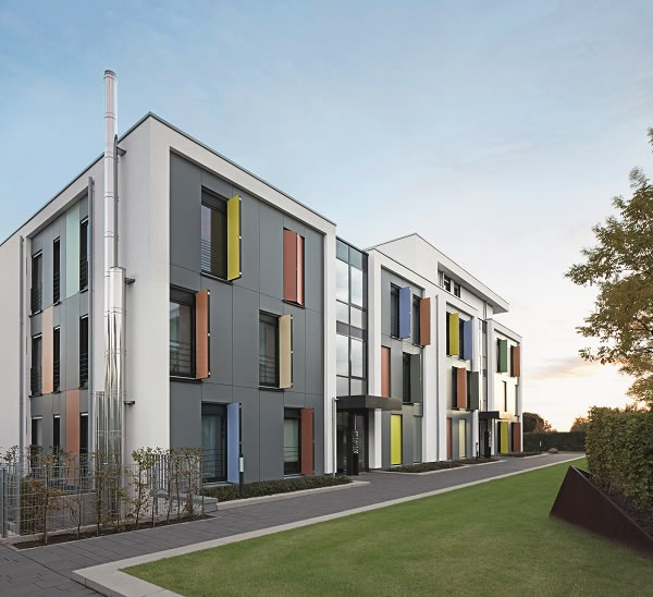 Schüco Corona SI 82 window units and doors are part of the holistic energy concept of the climate protection housing estate in Mönchengladbach.