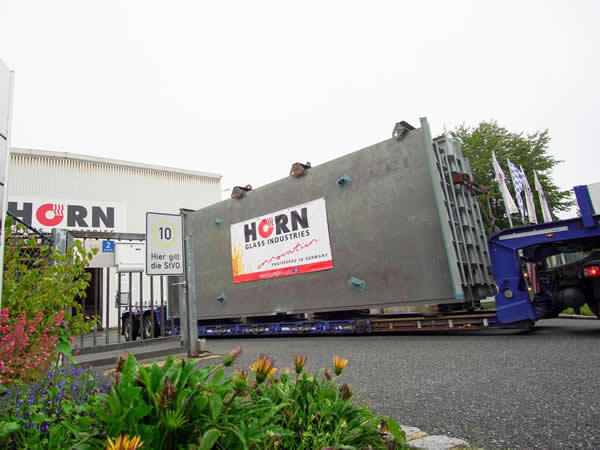 HORN: Shipment of tin bath casings