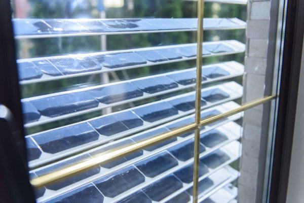 SolarGaps: generating energy while providing shade in your home