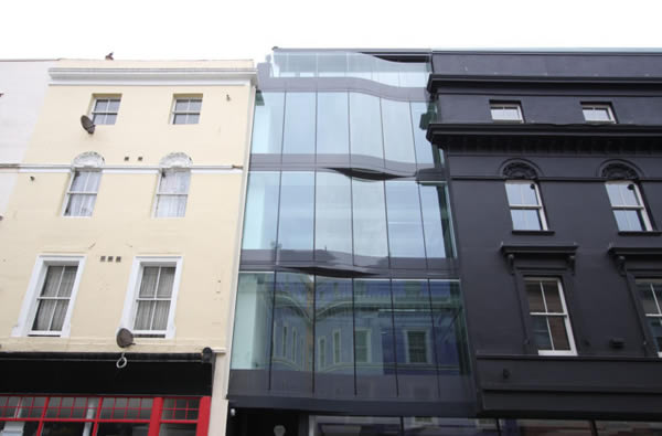 Structural Glass facade by IQ Glass on Tontine Street
