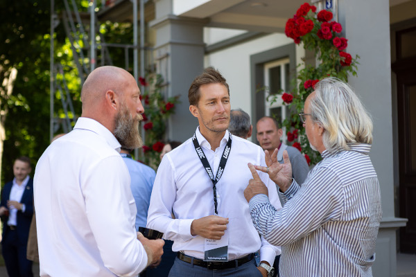 © LiSEC: CFO Oliver Pichler talking to the visitors
