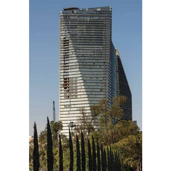 Chapultepec UNO R509, now one of the tallest buildings in Mexico. Image © Arquitectoma