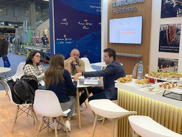 Turomas at Glasstech Mexico 2024