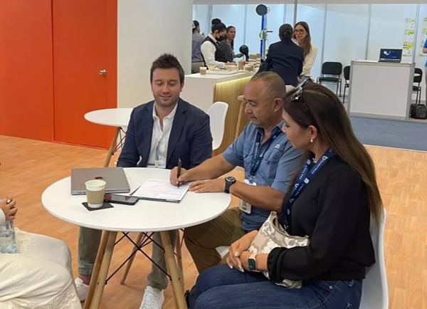 Turomas at Glasstech Mexico 2024