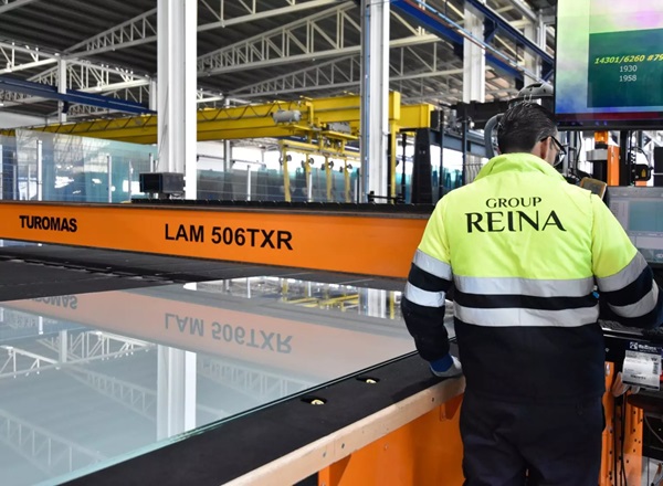 Cristalería Reina's Partnership with Turomas