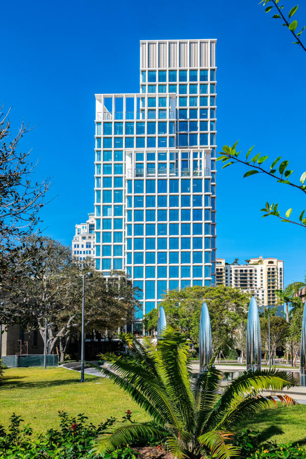 One Flagler Redefines West Palm Beach’s Skyline with Revolutionary Glass Innovation