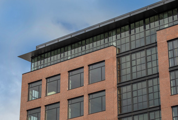 Vitro Glass Blends Modern Design with Historic Seattle