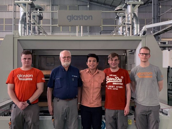 From the left: Arttu Rantanen and Tauno Salonen from Glaston, Nguyen Phuong Tran from Long Nhien Automotive Glass, as well as Joona Hakkarainen and Timo Alho from Glaston.