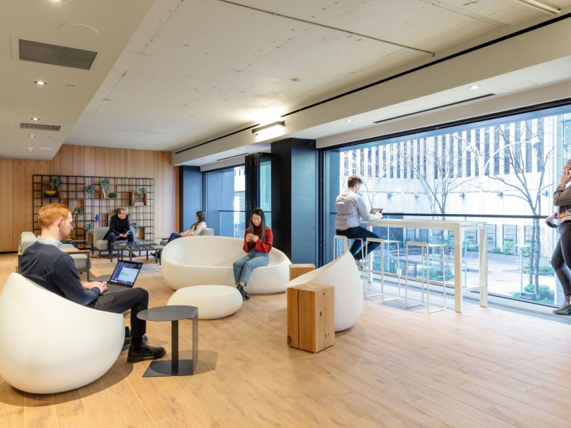 Modernized Midtown Manhattan Office Building Features Solarban® 60 Starphire® Glass