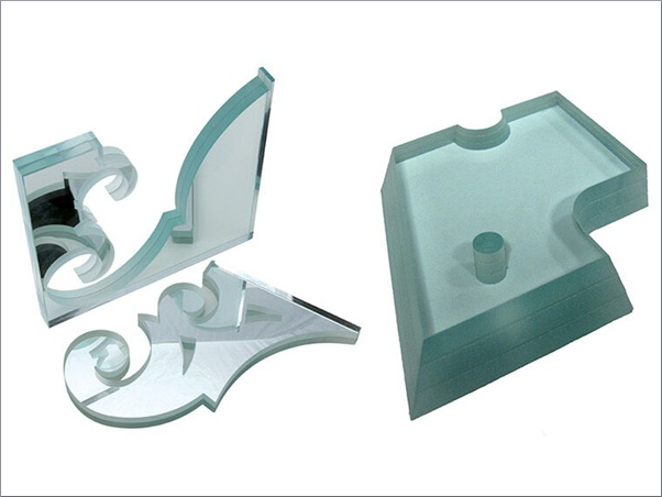 Waterjet glass cutting: more power and efficiency with the easyline + e-pump combination!