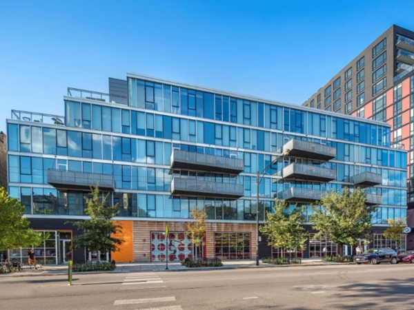 Centrum Wicker Park Apartments in Chicago Showcase Crispness and Clarity of Solarban® R67 Glass by Vitro