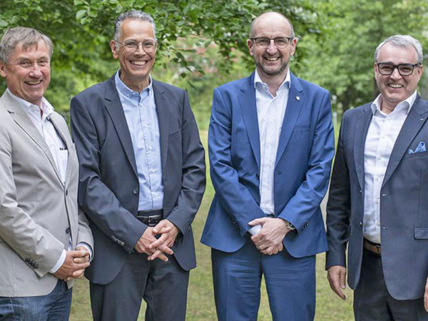 Dr.-Ing. Michael Szerman (VEKA), Dr. Michael Stöger (REHAU), Frank Zimmermann (REHAU), Christian Fischer (Schüco) © Sarah Heuser/GKFP e.V.