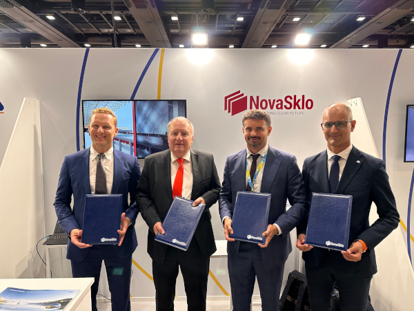 NovaSklo, Horn, Bottero, and Zippe Sign Cooperation Agreement at URC 2025 in Rome