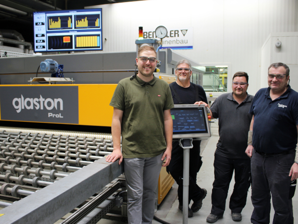 From left: Martin Geiss, Technical Manager; Martin Hammerl, Maintenance; Alexander Frey, Production Level Manager and Thomas Riedl, Production at FLACHGLAS Wernberg GmbH
