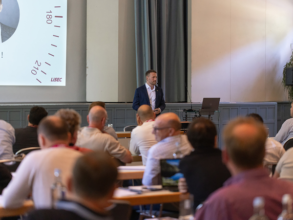 © LiSEC: From grinding to the laser – Elias Leichtfried demonstrates new methods in glass processing