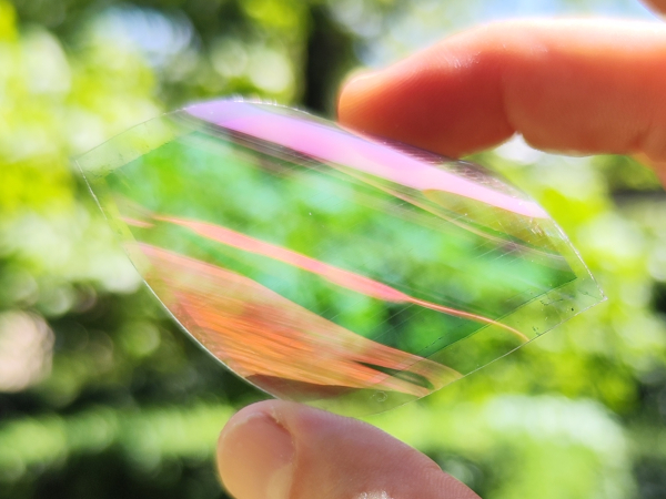 © Fraunhofer ISE As part of the “Durchblick-PV” project, the research team also manufactured flexible, organic PV modules on film.