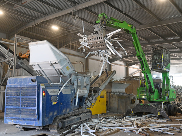 Installers warned of hidden risks behind unlicensed waste collectors