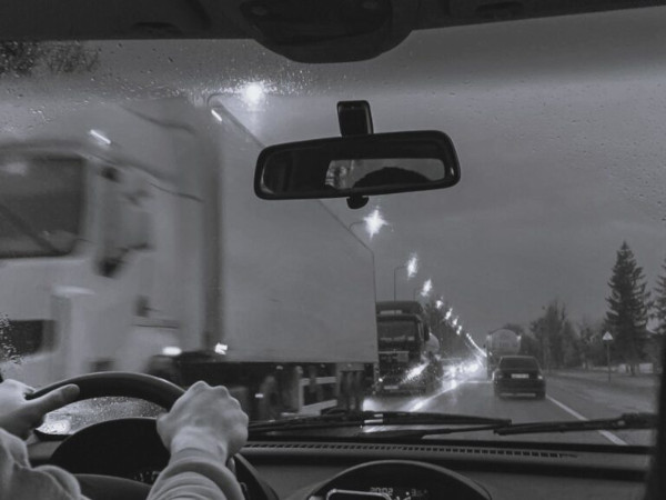 The End-of-Life Vehicles Regulation moves forward with key provisions for automotive glass