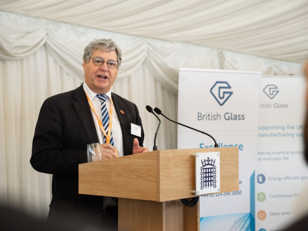 British Glass celebrates Dave Dalton MBE in King’s Birthday Honours