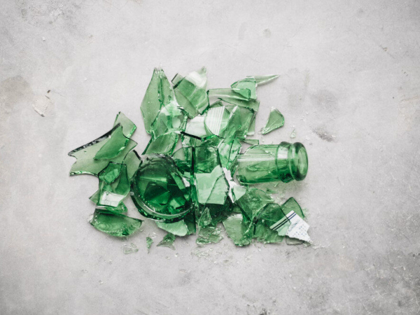 Circular economy in the glass industry is not achieved through individual measures, but through collaboration across the entire value chain. Photo: unsplash / CHUTTERSNAP