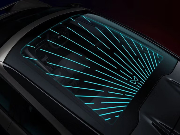 Panoramic sunroof using Trosifol™ SkyViera™