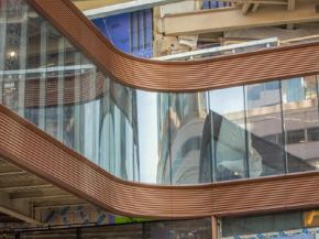 Detail of bent glass at Penn Medicine Pavilion (photo © Joe Garvin)