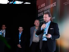 Glastory: Ultra-thin glass processing