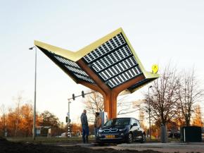 Opening of first urban fast-charging station in the Netherlands