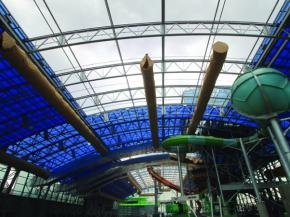 OpenAire opens Epic Waters Indoor Waterpark’s retractable roof for the first time