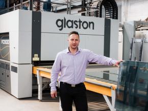 HSA Lachowicz Krzysztof tempers glass for the first time - and finds it easy.