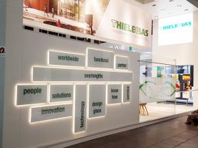 Big surprise at the stand of Thiele Glas at BAU 2017 in Munich