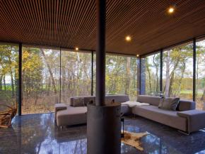 minimal windows® sliding glass doors on The Forest House project.