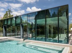 Advanced glazing helps create a luxury spa for all seasons