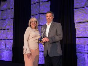 AAMA presented with World Vision's 2017 Crystal Vision Partnership Award during International Builders Show