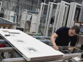 Glazerite keeps ahead of market trends with new products from DOORCO