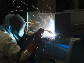Horn Glass; Repair/Rebuild of a 300 TPD End Fired Furnace for Lav Glass in Turkey