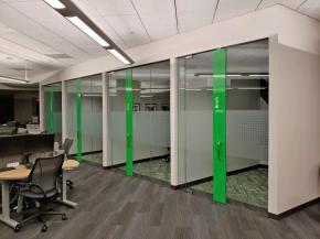 Graboyes Commercial provides specialty glass interior systems for bank office fit-out in Mt. Laurel, NJ