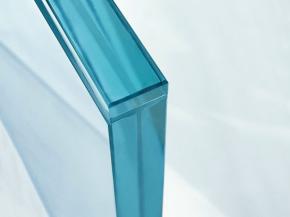 With "sedak clear-edge" even the edges of thin laminates can be effectively and transparently protected.
