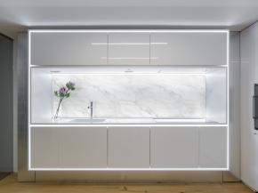 Glass in the kitchen | OmniDecor