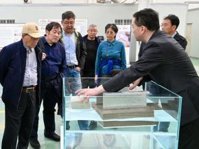 Master Architect Visited Luoyang NorthGlass